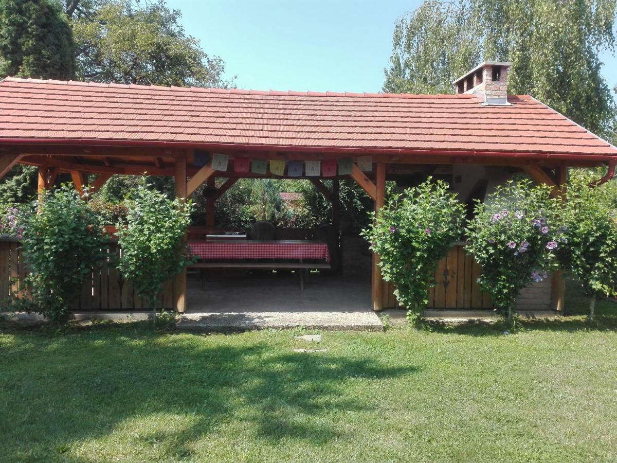 Zergeboglar Vendeghaz Villa Szilvásvárad Eksteriør billede